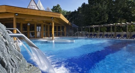 Outdoor hydro pool